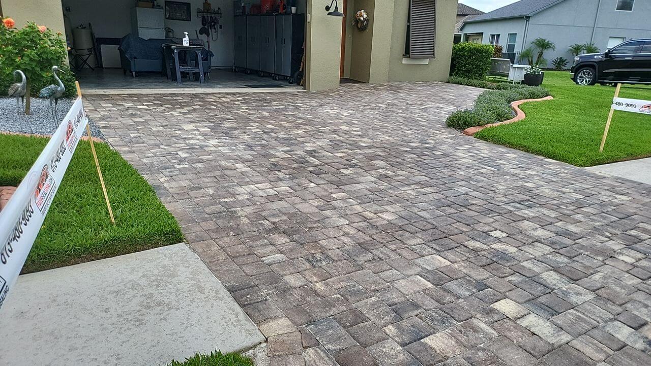 Driveway cleaned and sealed in Wesley Chapel